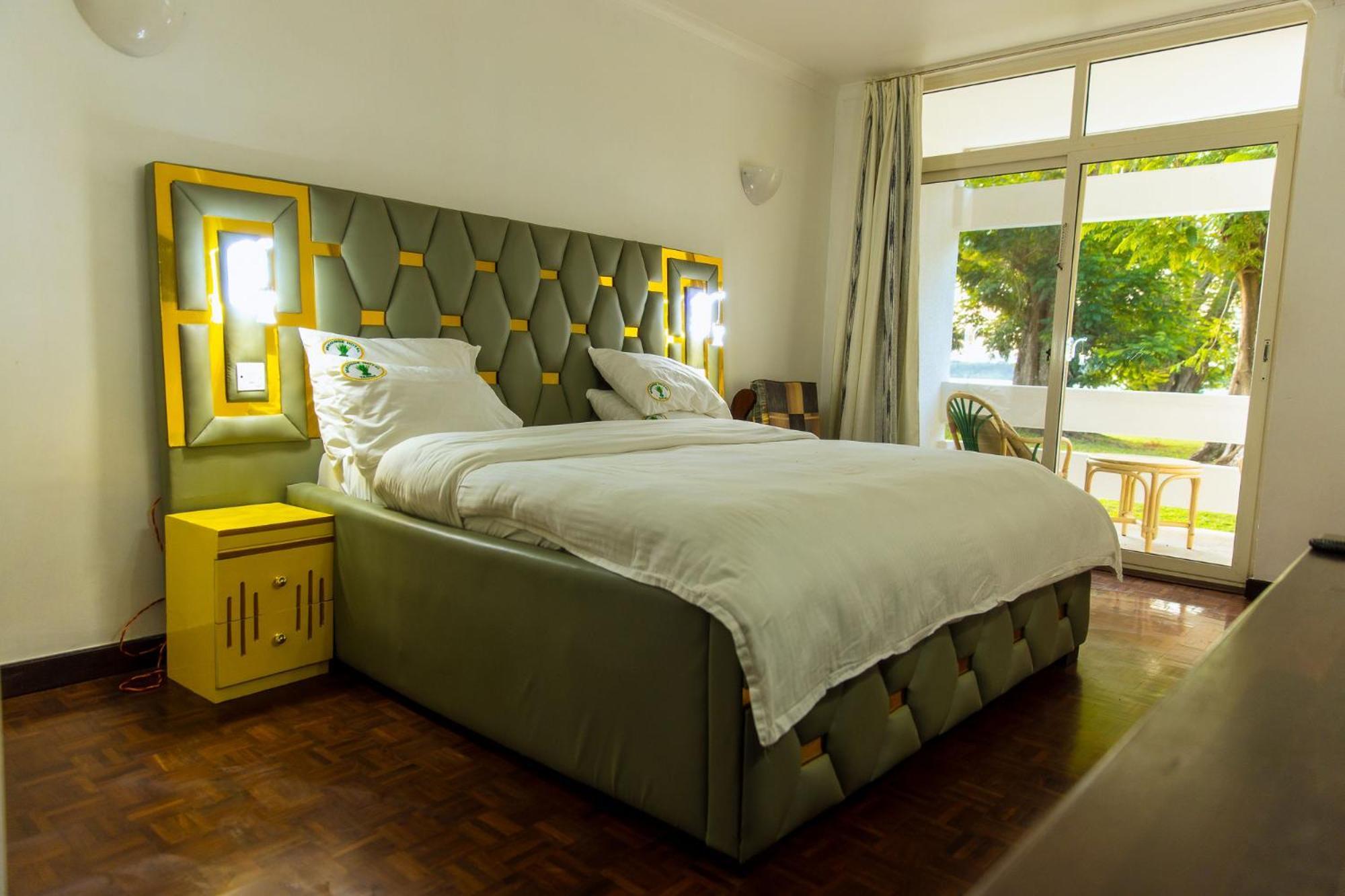 Mkonge Hotel แทนกา ภายนอก รูปภาพ