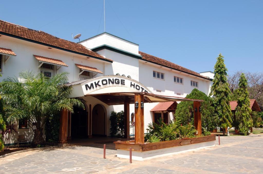 Mkonge Hotel แทนกา ภายนอก รูปภาพ