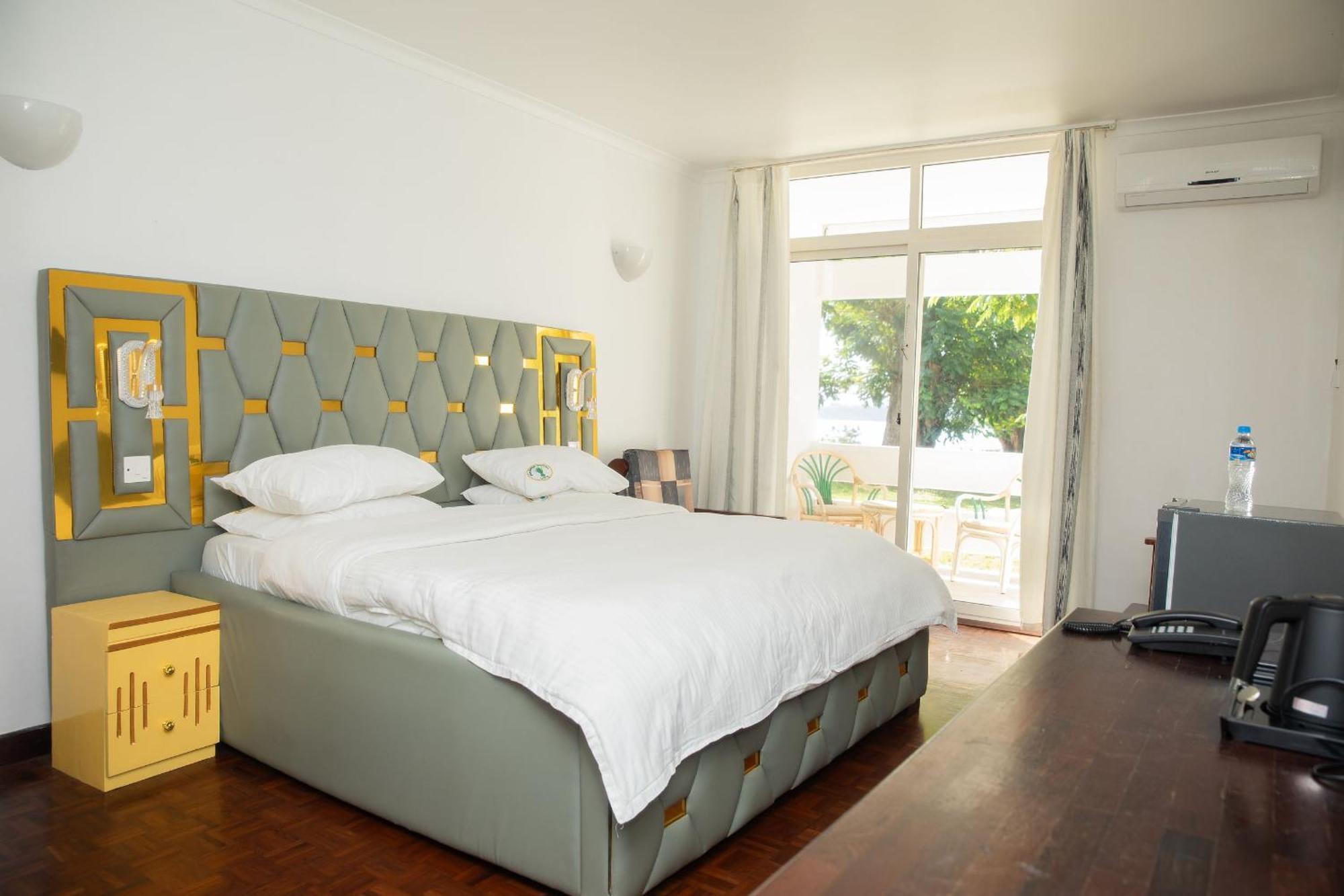 Mkonge Hotel แทนกา ภายนอก รูปภาพ